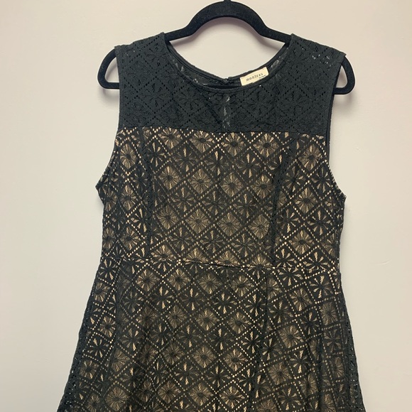 Monteau Los Angelos Lace dress, black lace and nude underlay, size 2X - Picture 2 of 6